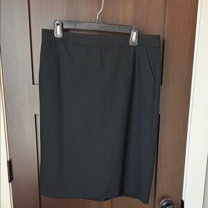 Classic Banana Republic Black Pencil Skirt